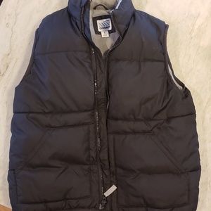 Old Navy Puffy Vest. Boys. Black. Medium